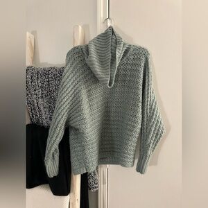 Pink Rose Light Green Knit Hoodie